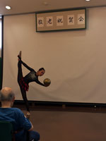 老人会演技披露会